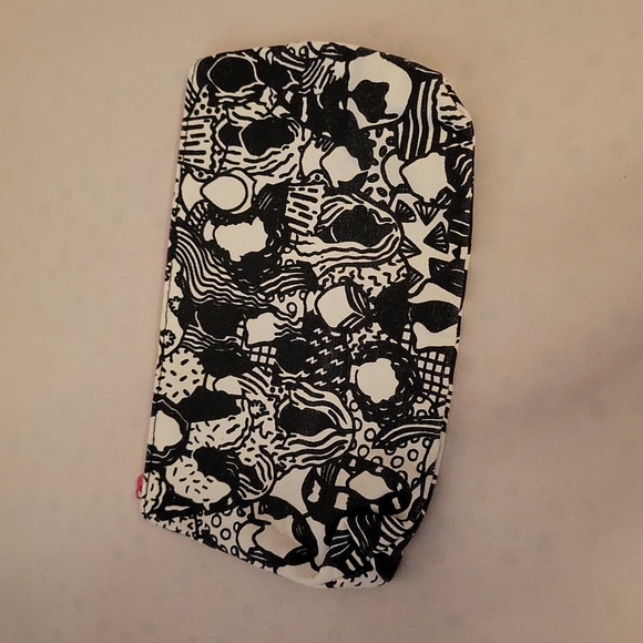 ipsy Handbags - Ipsy Cosmetic Bag